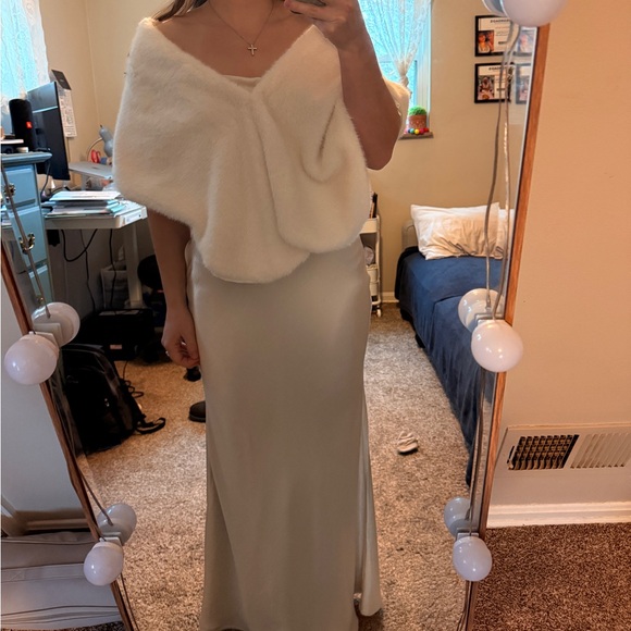 Fashion Nova White Satin Wedding Dress - Picture 4 of 8